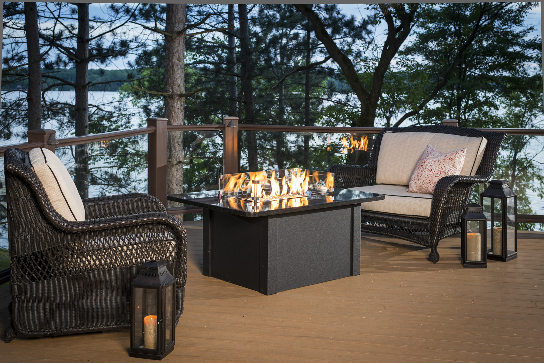 Outdoor Greatroom firepit